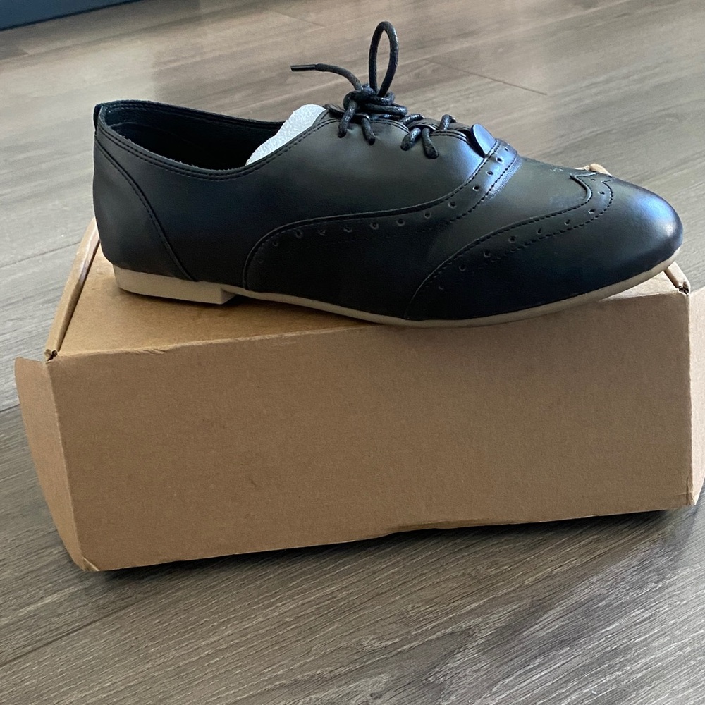 Classic Black Oxford Dress Shoes